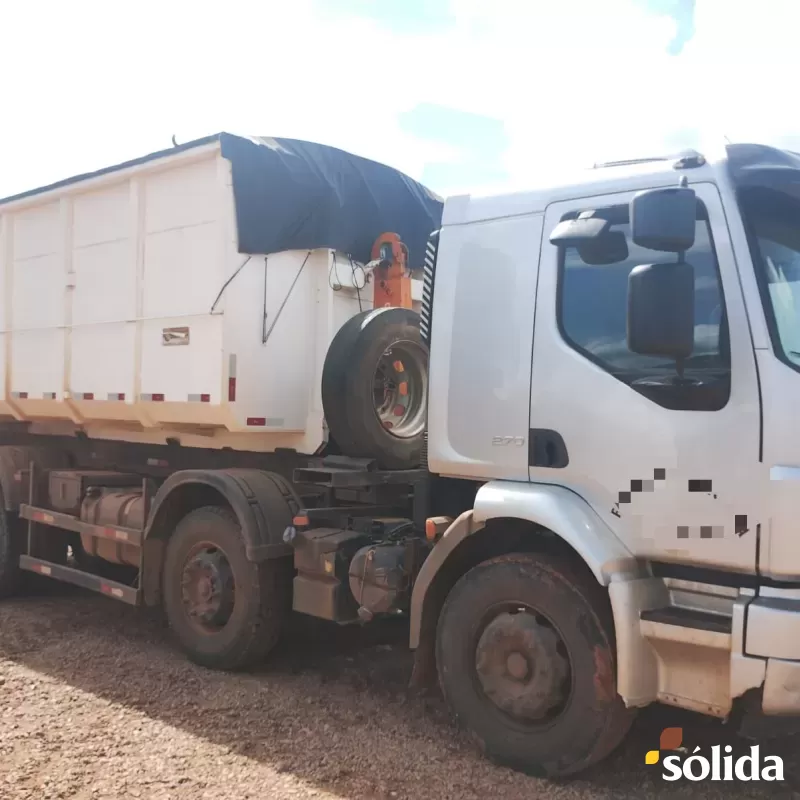 Caminhão Volvo VM 270 Ano 2013 Roll-on/Roll-off